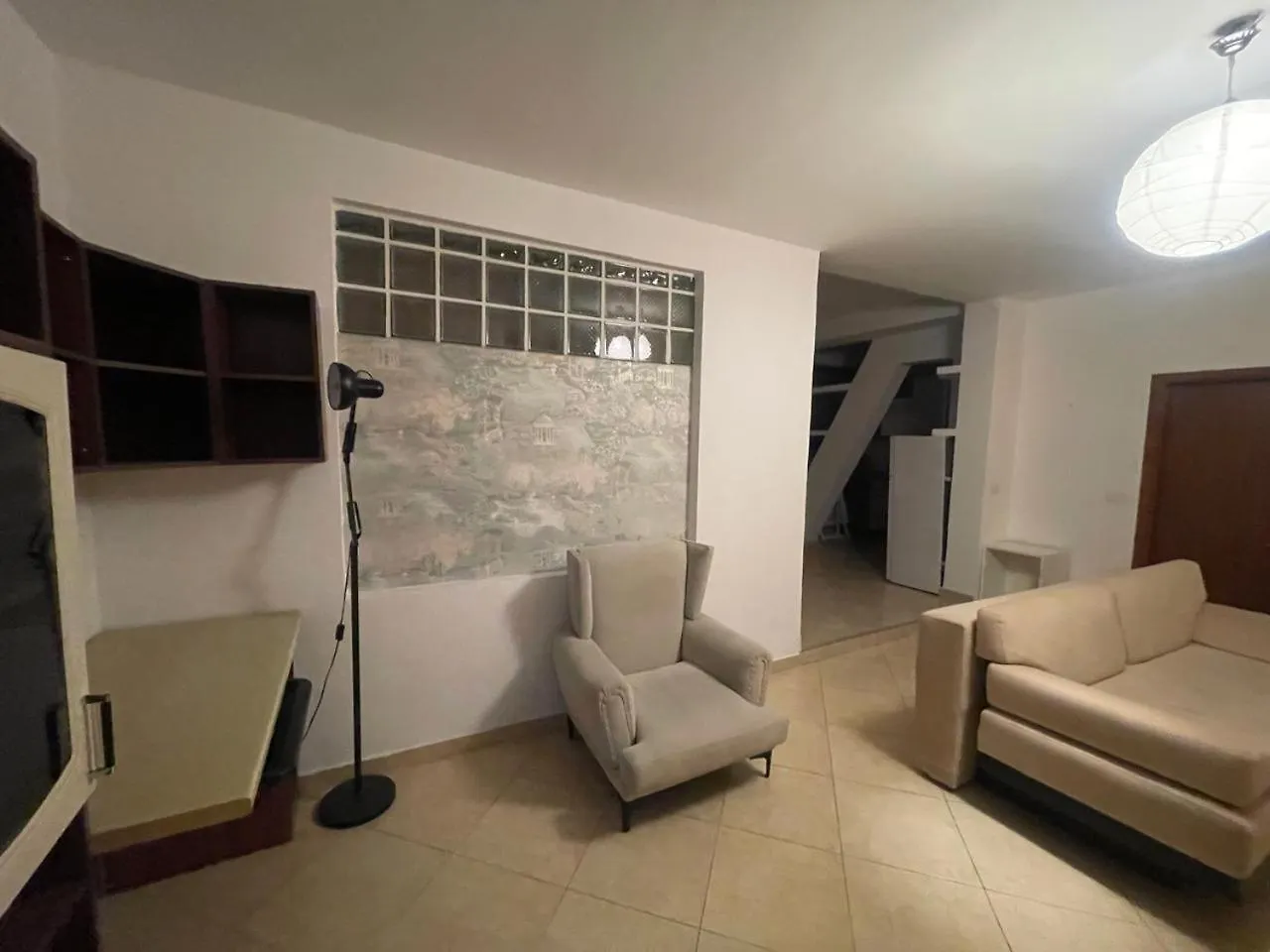 Appartamento My Tirana2 0*, Tirana